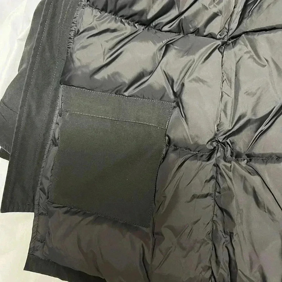 Canada Goose Parka  with fur for Men - Picture 10 of 13